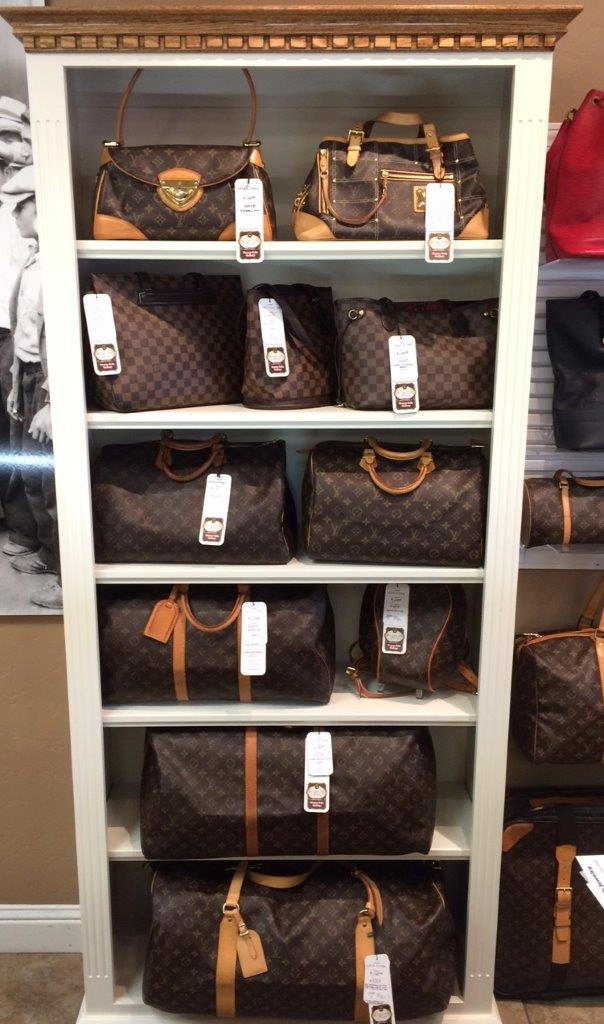 Louis Vuitton Monogram Reporter Bag – The Closet